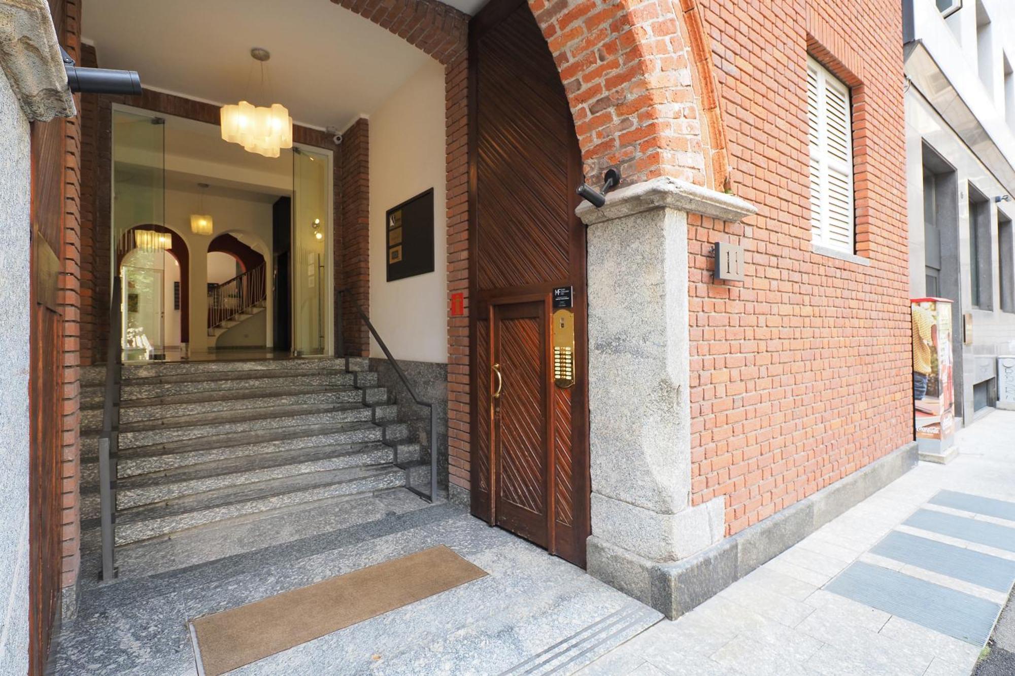 Missori Luxury Apartments Милан Экстерьер фото