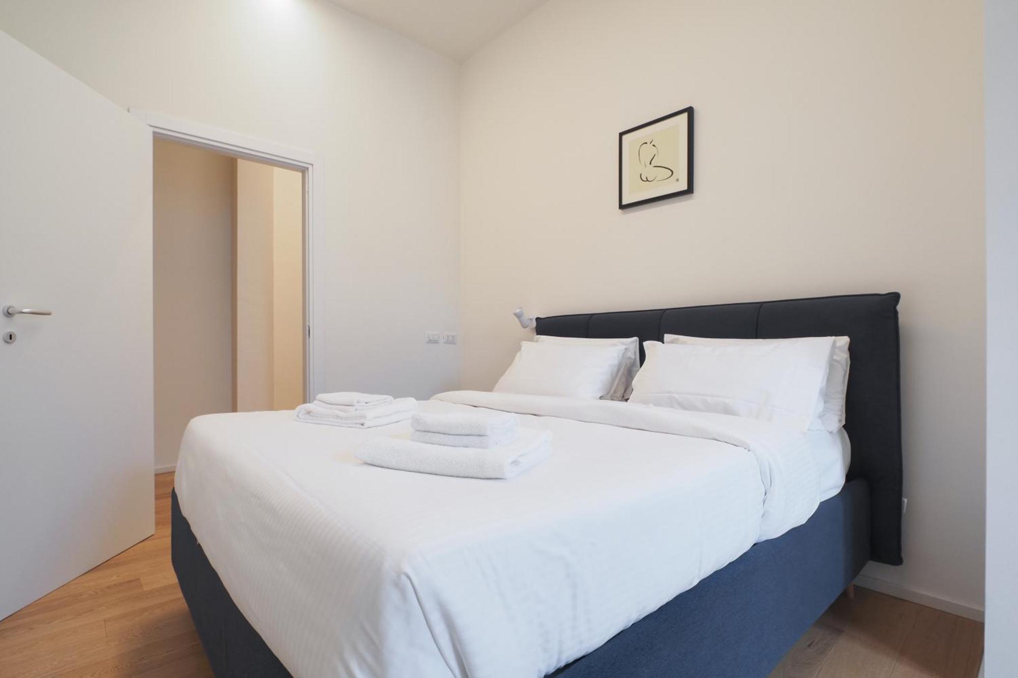 Missori Luxury Apartments Милан Экстерьер фото